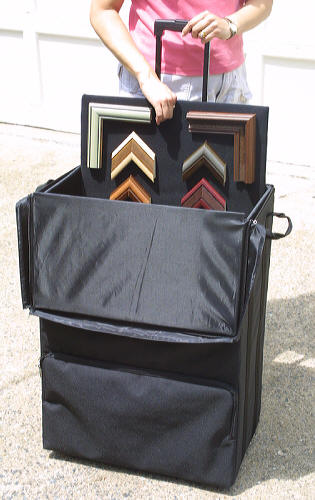 26"x19.5"x11" Rolling Art Case